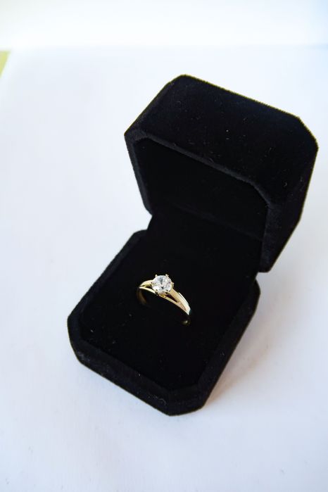 Złoty Pierścionek z Cyrkonią | 16 | Proba Złota 585