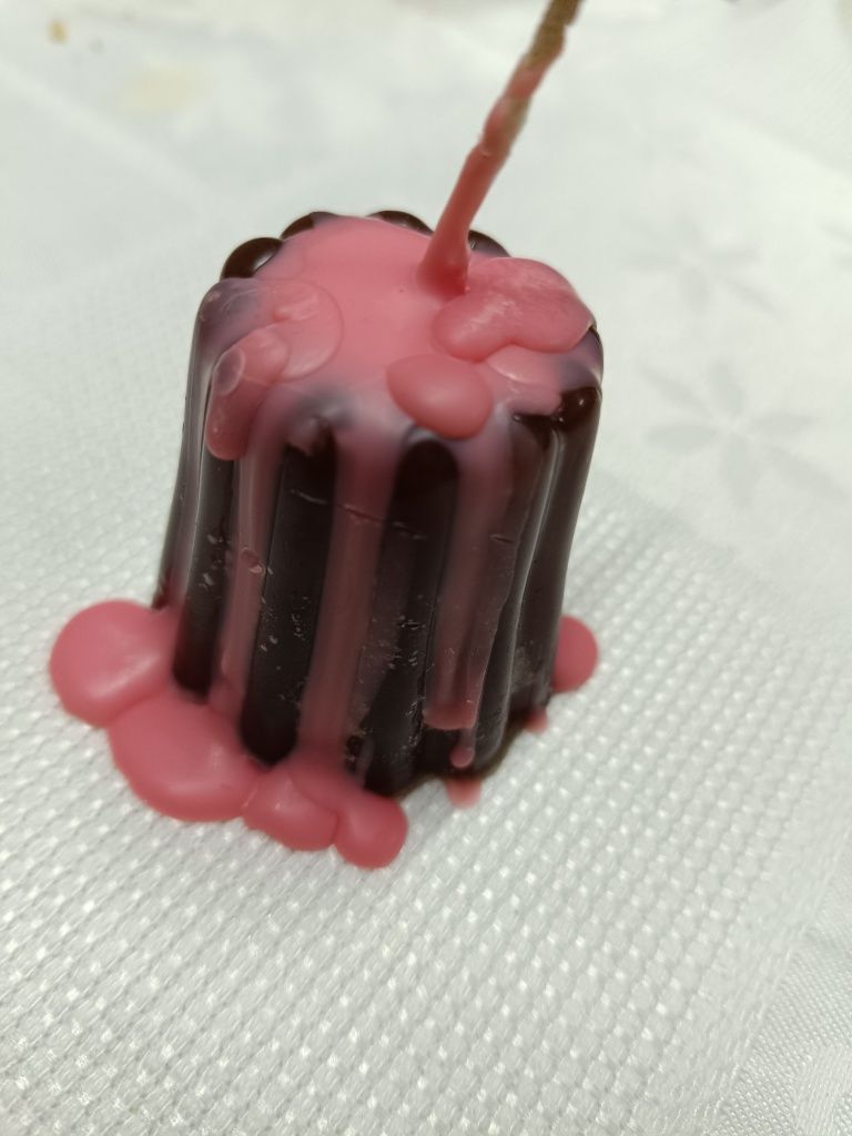 Velas com cheiro choc/lima