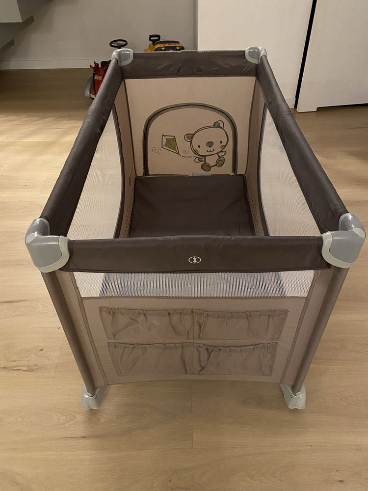 Łóżeczko turystyczne 2-poziomowe Baby Design