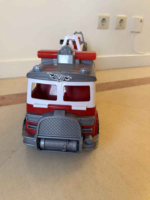 Camião Marshall Patrulha Pata