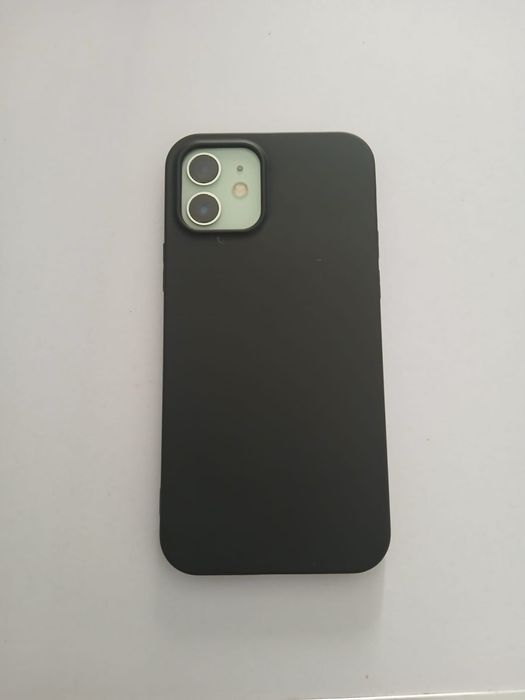 iPhone 12 IOS 26 em estado DE novo. 3 capinhas, cooler