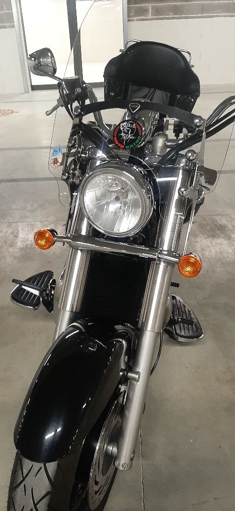 Triumph America 900