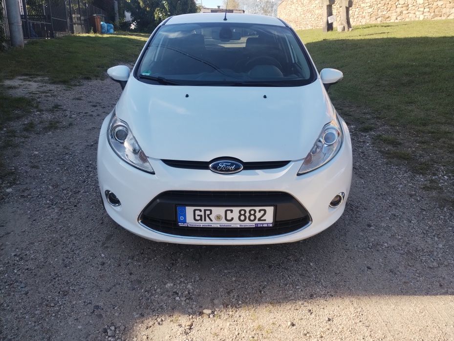 Ford Fiesta MK7 1,4 benzyna bogata wersja 2010 rok polecam