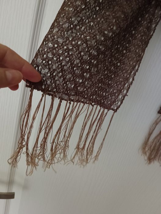 Apaszka, szalik z frędzlami w kolorze brązowym