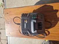Ladowarka 18v titan