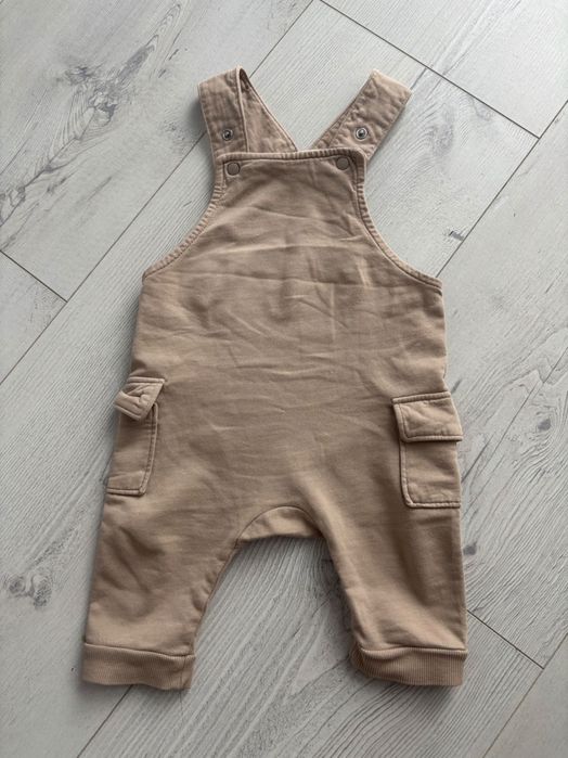 Spodnie na szelkach ogrodniczki HM 68