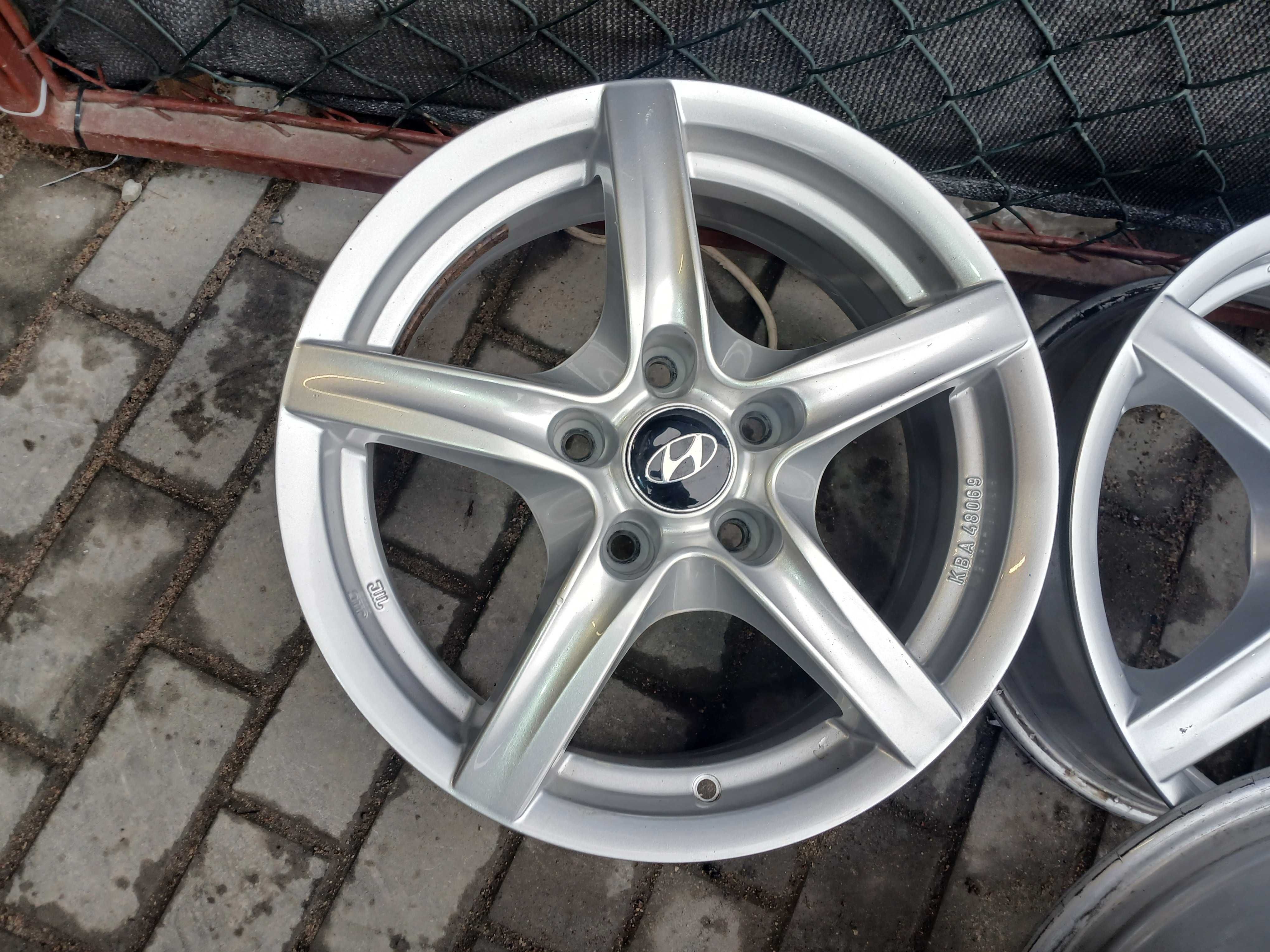 4x felgi 16 5x114,3 Hyundai i30 i40 ix35 Elantra Tucson Toyota ET39