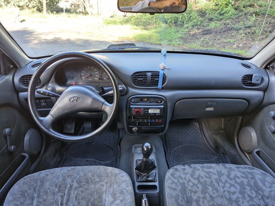 Hyundai Accent 1.3 LS 5 portas