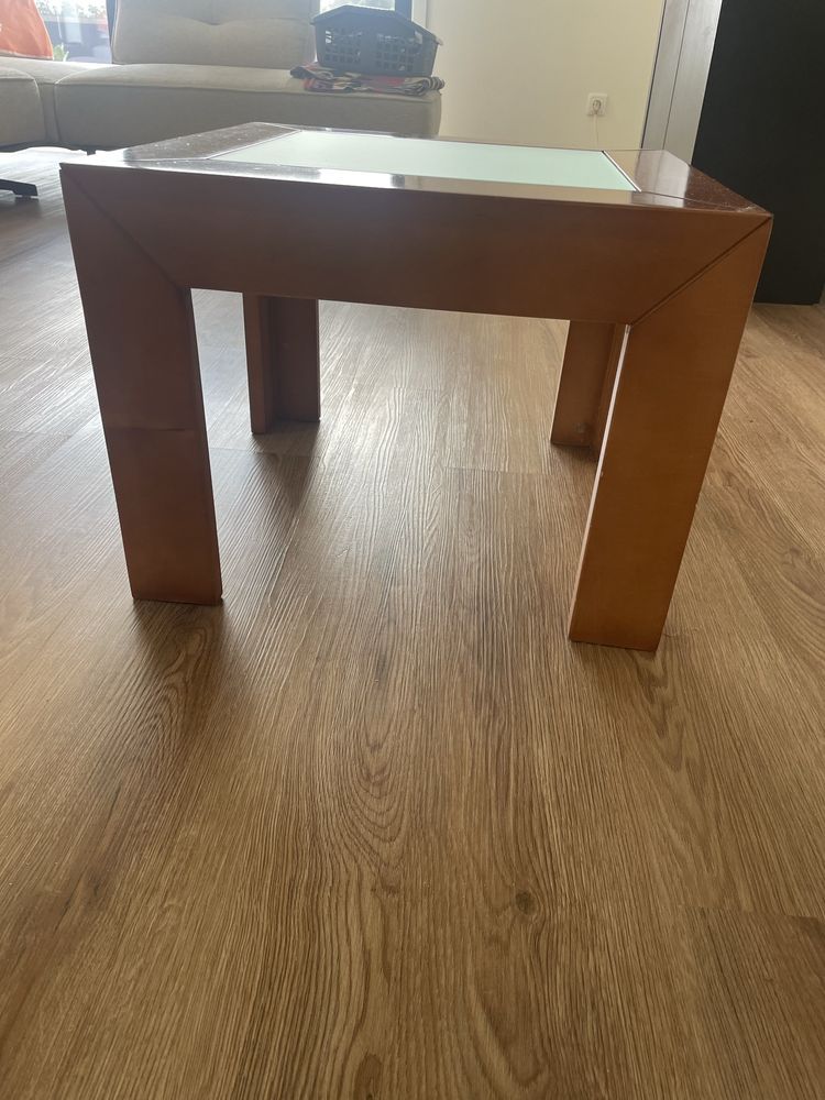 Mesa de centro em madeira