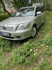 Toyota Avensis 2005год 2.0 тди