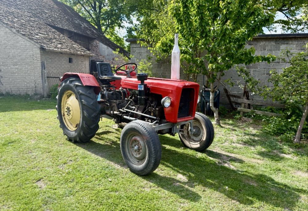 Sprzedam ursus c328/330