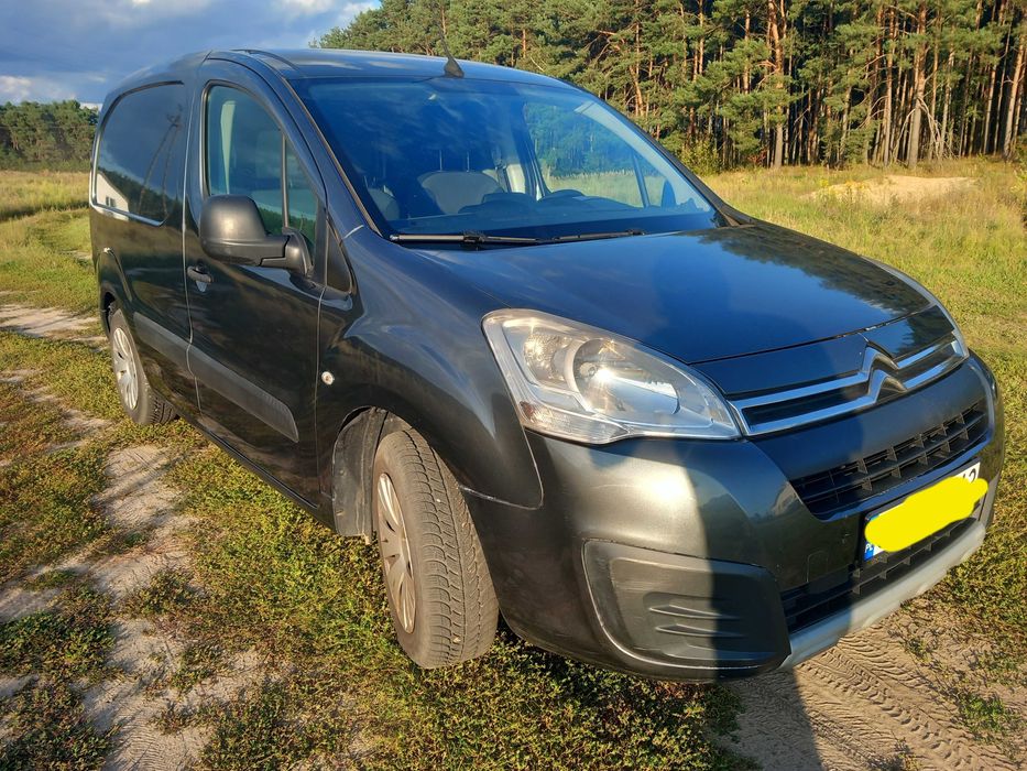 Citroen Berlingo 12.2016 1.6 99KM klima elektryka navi 112tyskm FA VAT