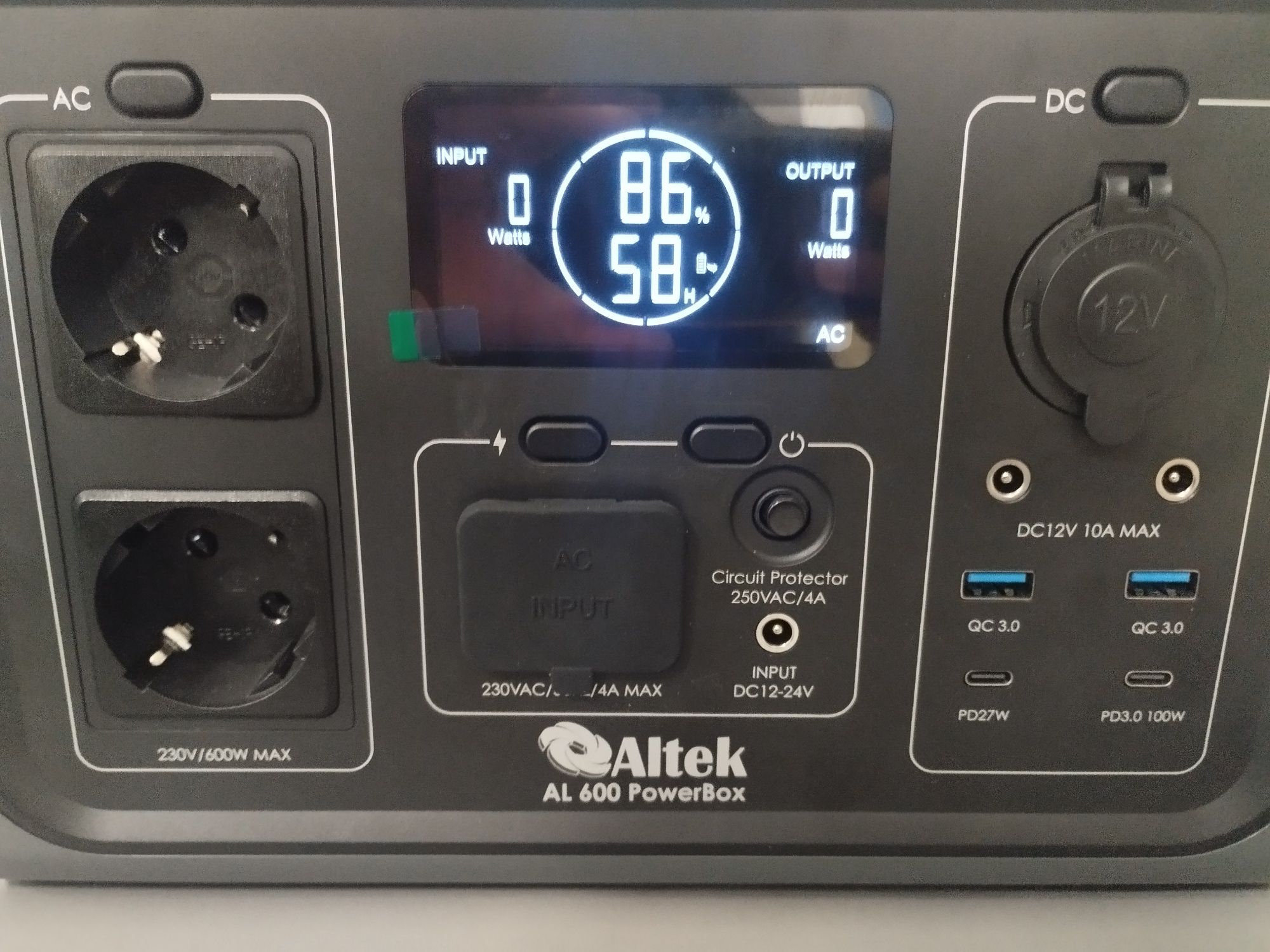 Портативна зарядна станція Altek AL600