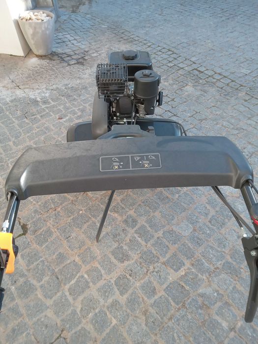 Motoenxada McCulloch MFT55