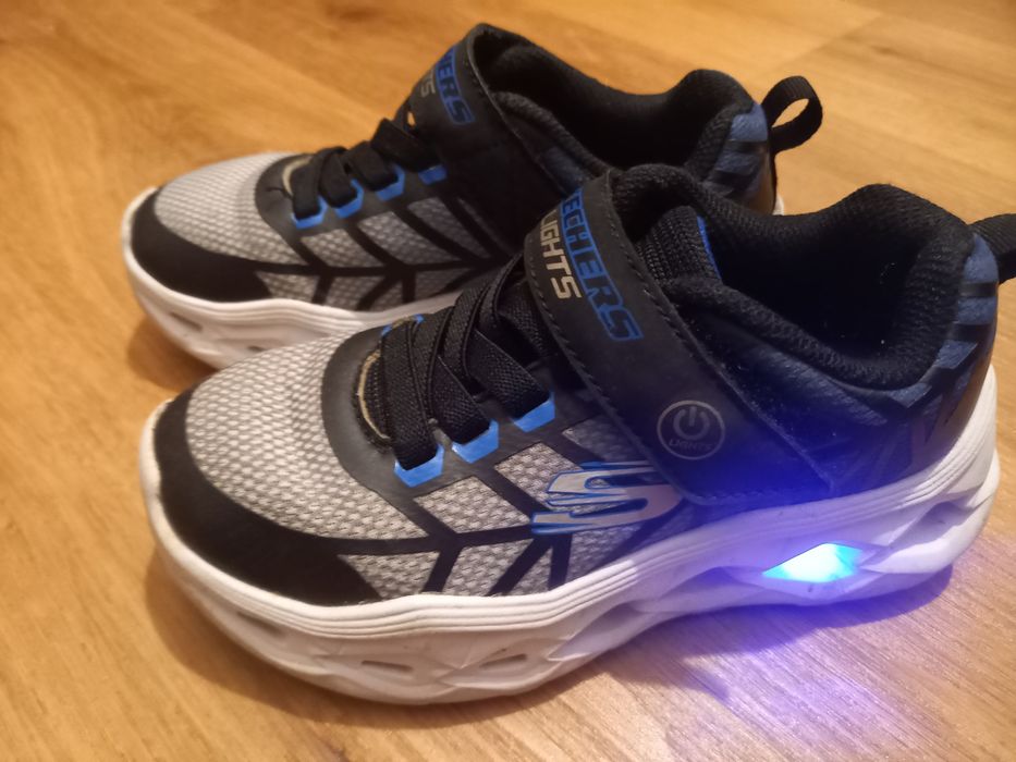 Buty świecące Skechers