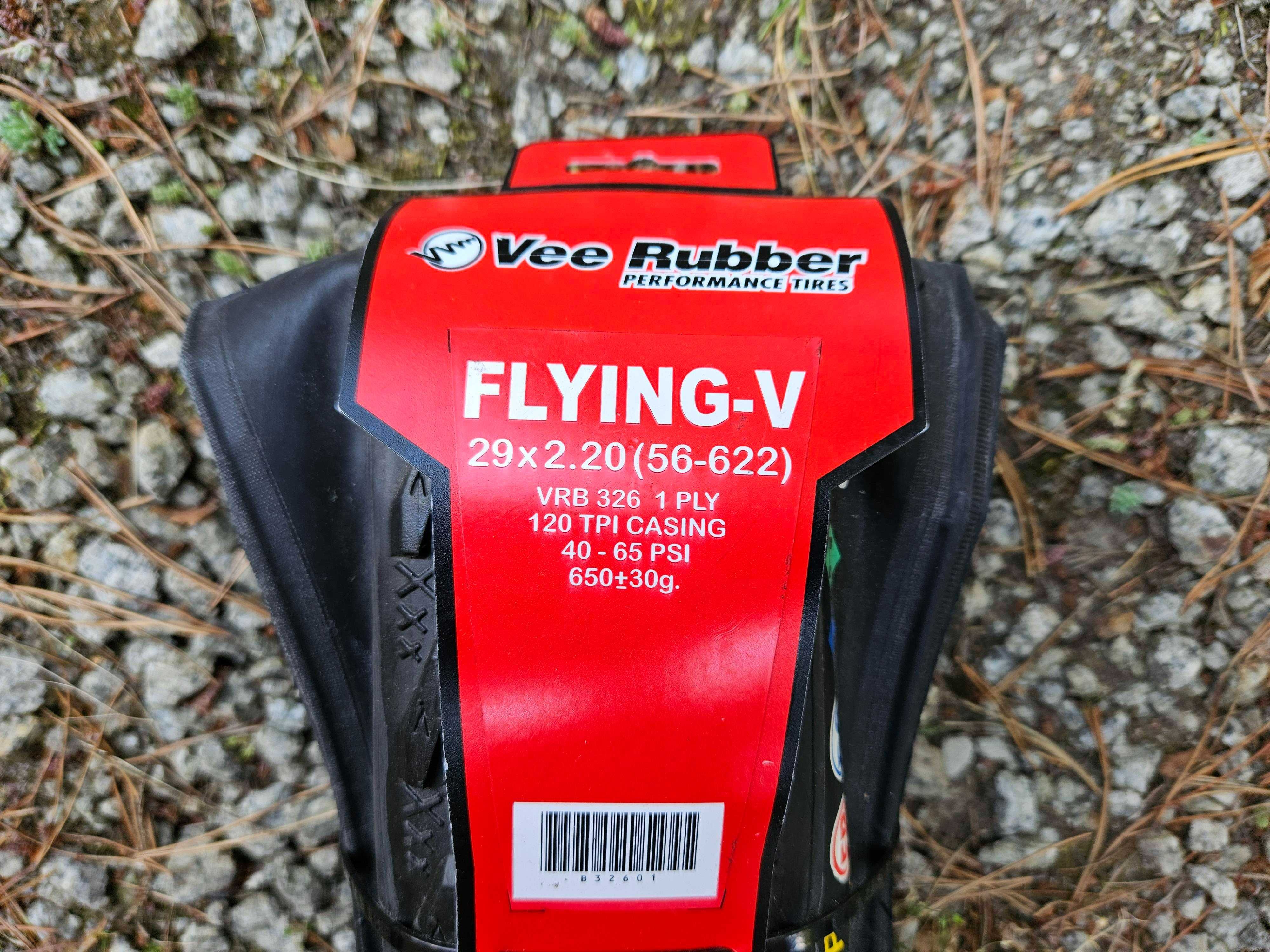 Opony MTB Vee Rubber Flying-V 29x2,2 120 TPI - komplet 2 szt.