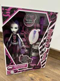 Spectra Creeproduction Monster High