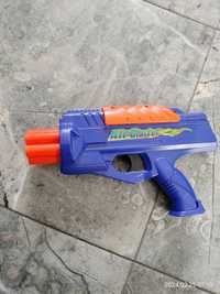 Pistolet nerf 6-cio strzałowy