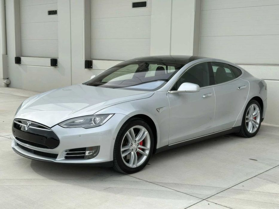 Tesla Model S 85      2014
