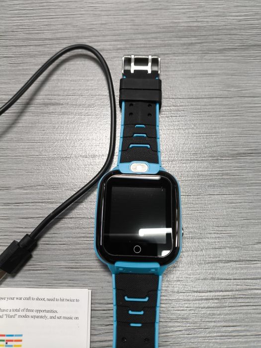 Smartwatch dla dzieci kamerą SIM GPS czarno niebieski