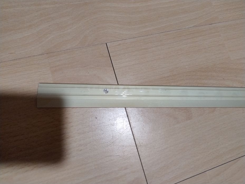 Próg aluminiowy drzwi wewnętrznych