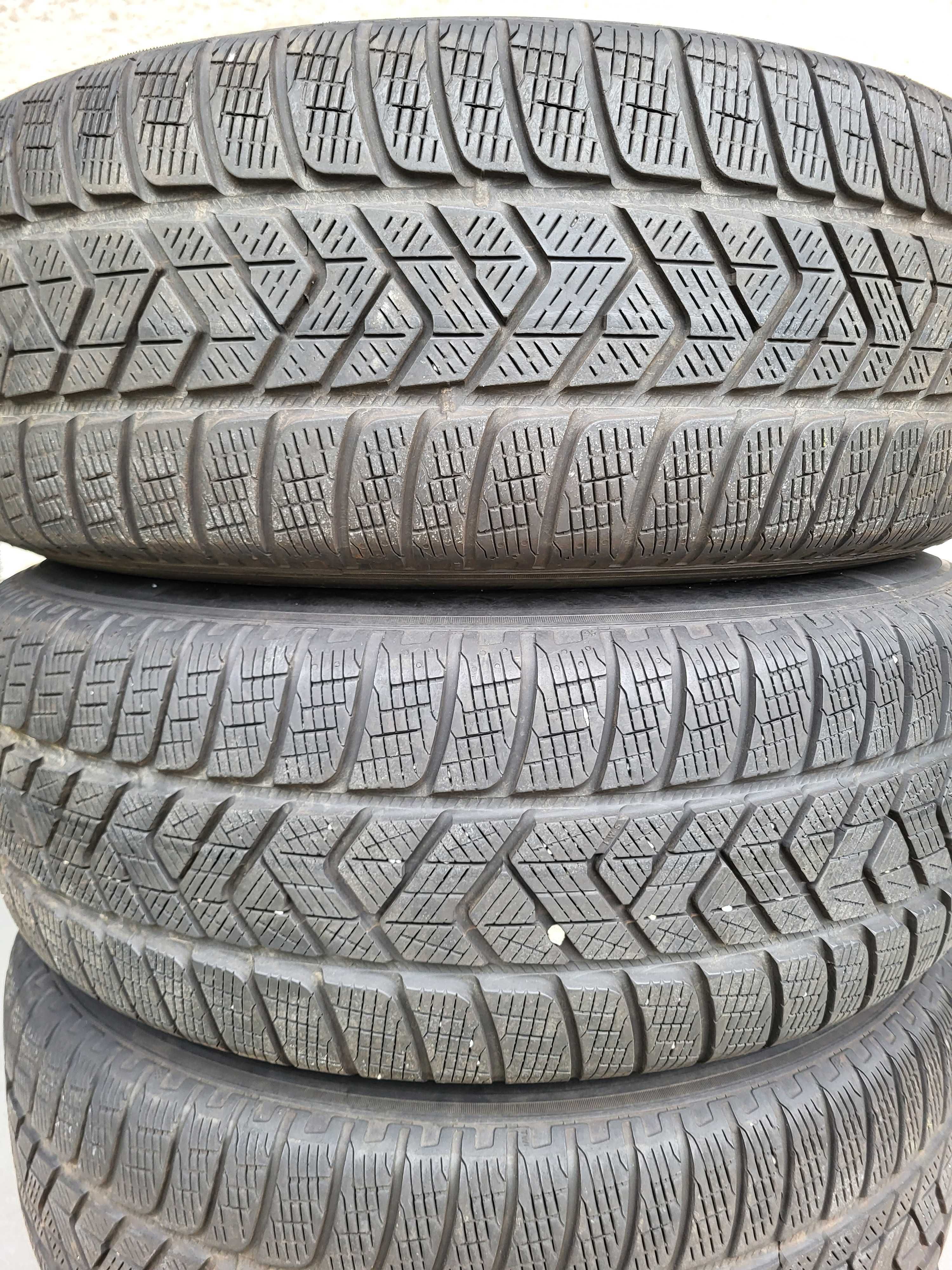 [K133] Koła zimowe 17 Cali 5x112 Pirelli 235/65/17 6mm Audi Q5 21r