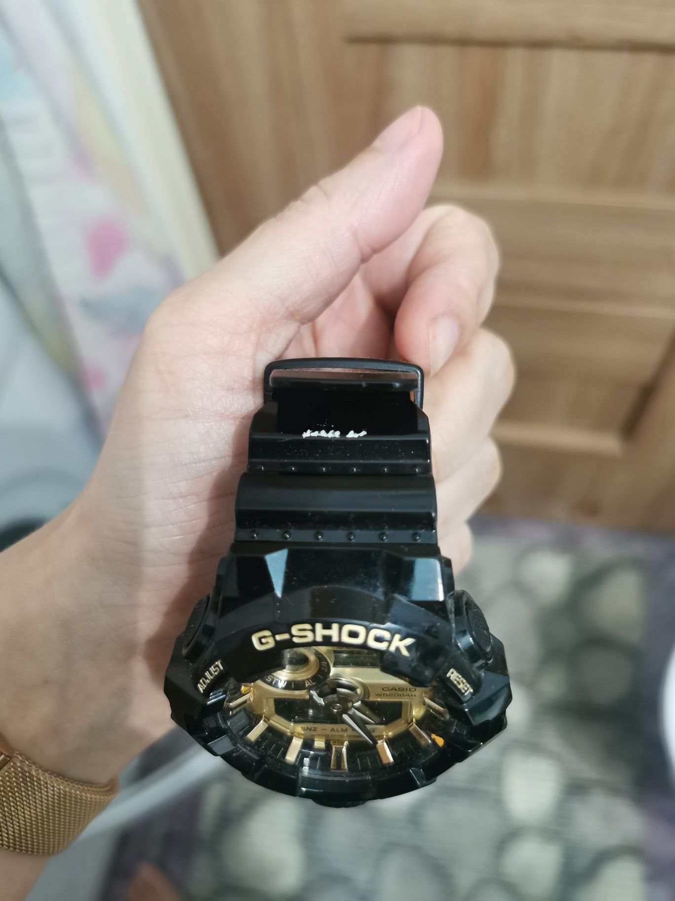 Zegarek Casio G-Shock GA-710GB-1A