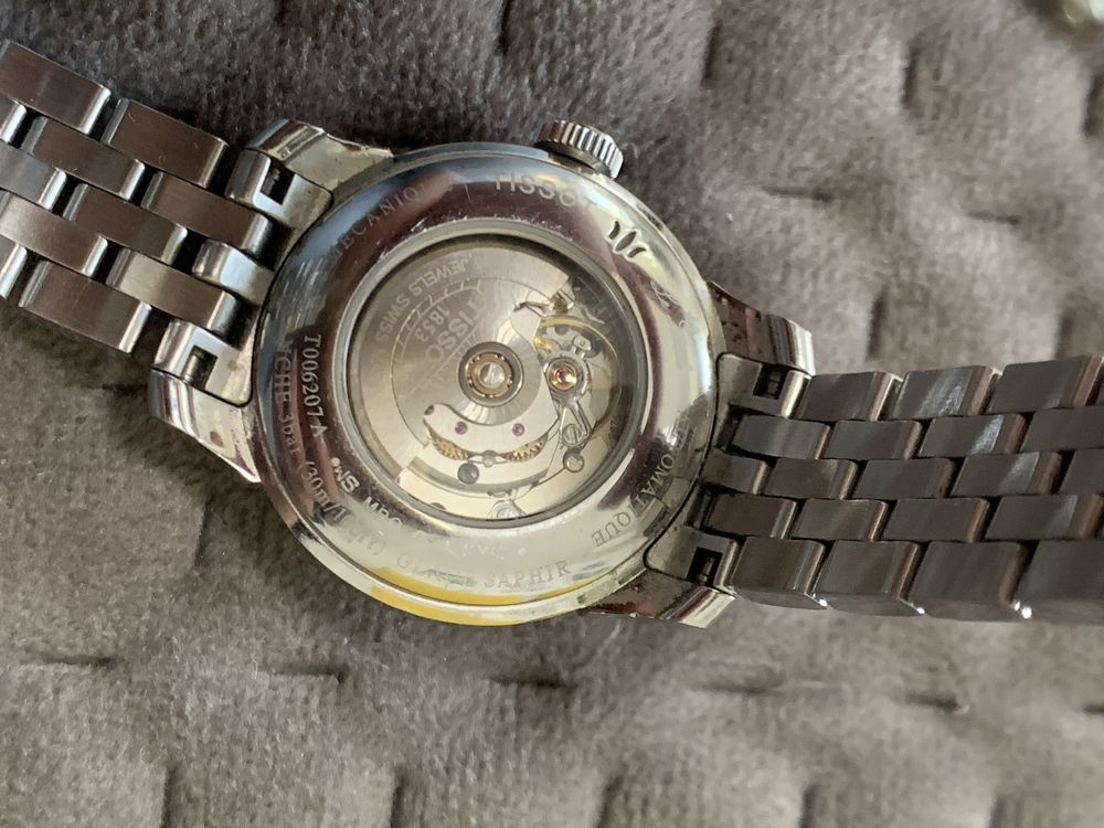 Продам жіночий годинник Тіssot,  швейцарія