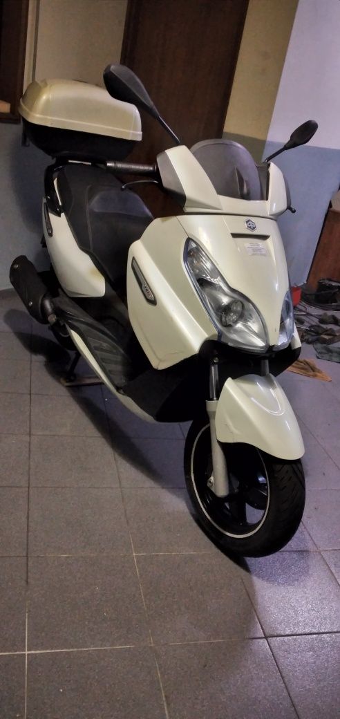 Scooter Piaggio 300cc X Evo 7 Motor a 100% Boa Mecânica de confiança .