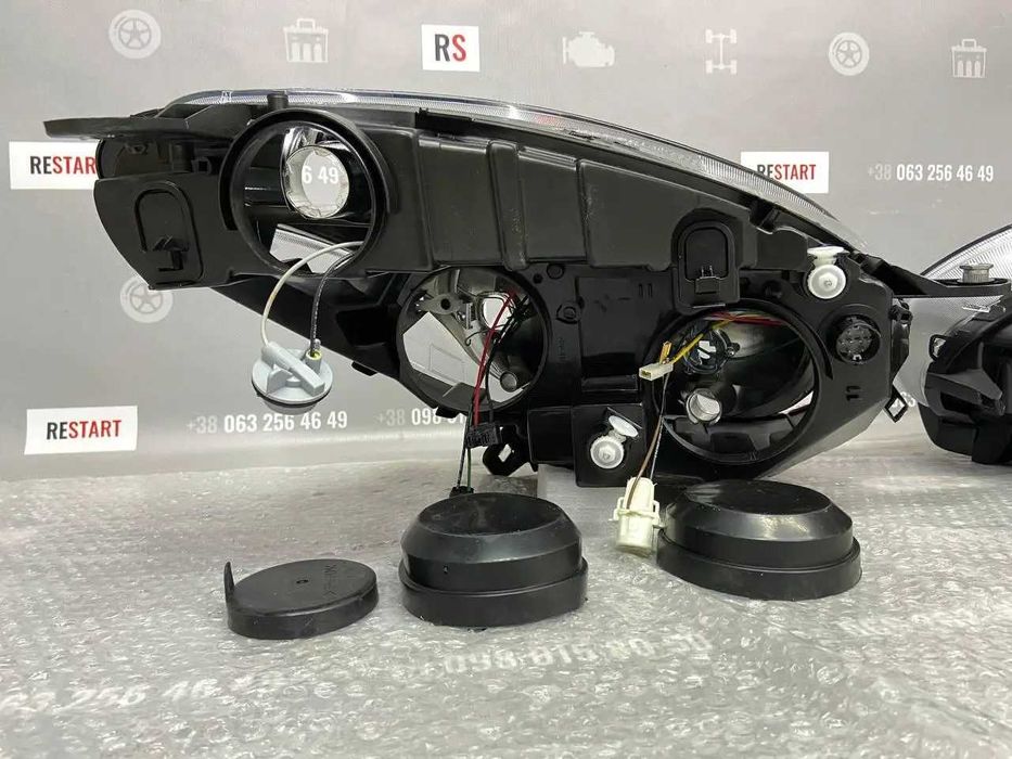 Фари передні комплект Fiat Doblo Фіат Добло 2010-2014 1216703 51810671