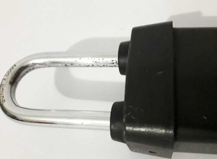 Cadeado Master Lock em aço (usado)