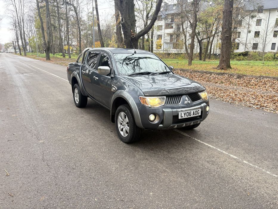 Мибісі Л200 свіжо пригнаний