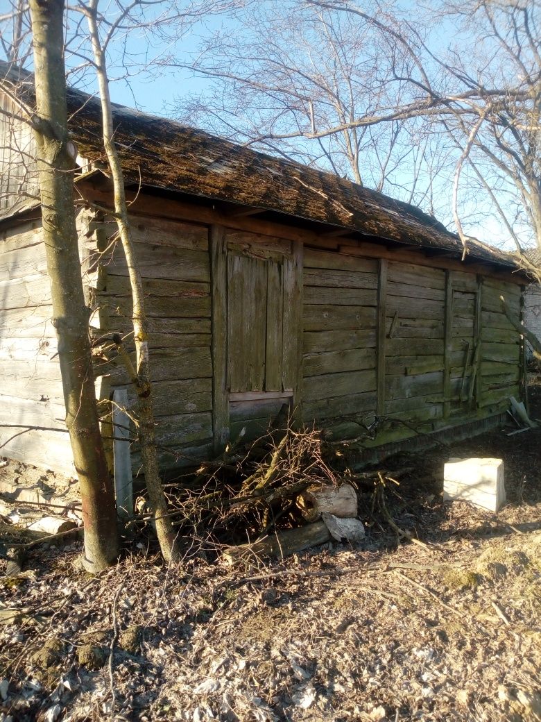 Sprzedam komórkę drewnianą