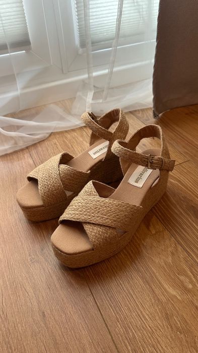 Nowe, przepiękne wiklinowe koturny Stradivarius! Hit! Okazja!