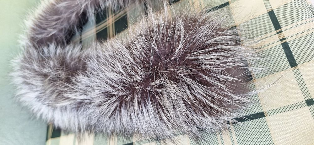 Воротник зі шкури фінської чернобурки