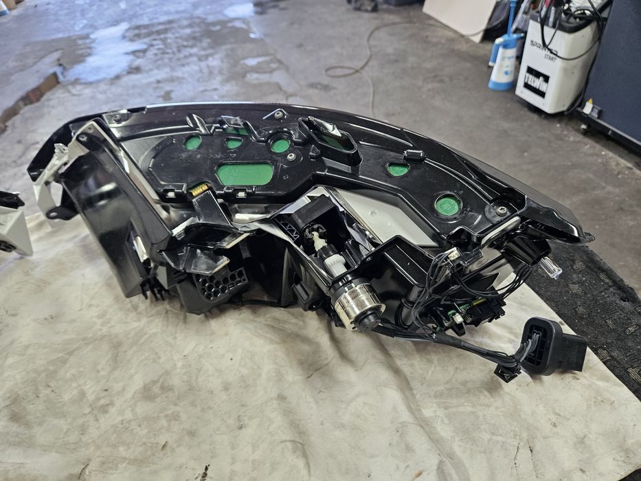 фари запчастини Peugeot 3008/5008