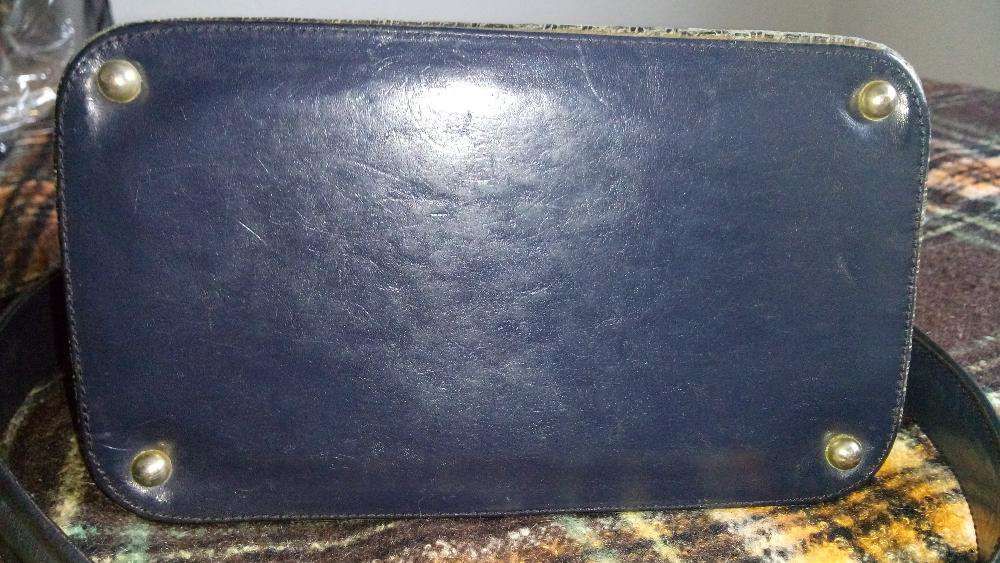 Bolsa de senhora em pele