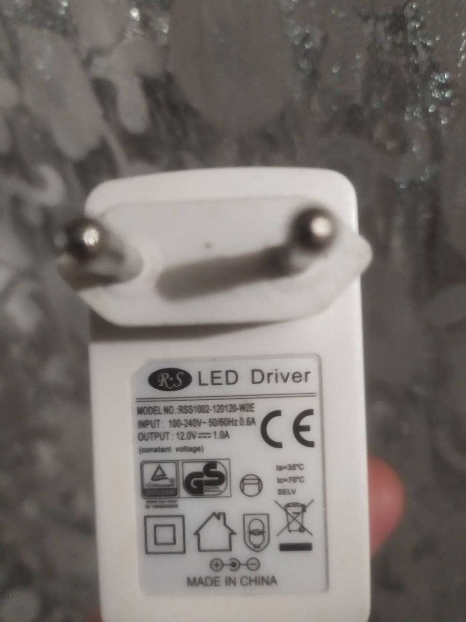 Светодиодная настольная лампа Intelite Desk Lamp 5Вт WH (белый)