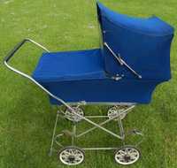 Wózek dziecięcy, welur, niebieski chabrowy, retro vintage PRL zabytek