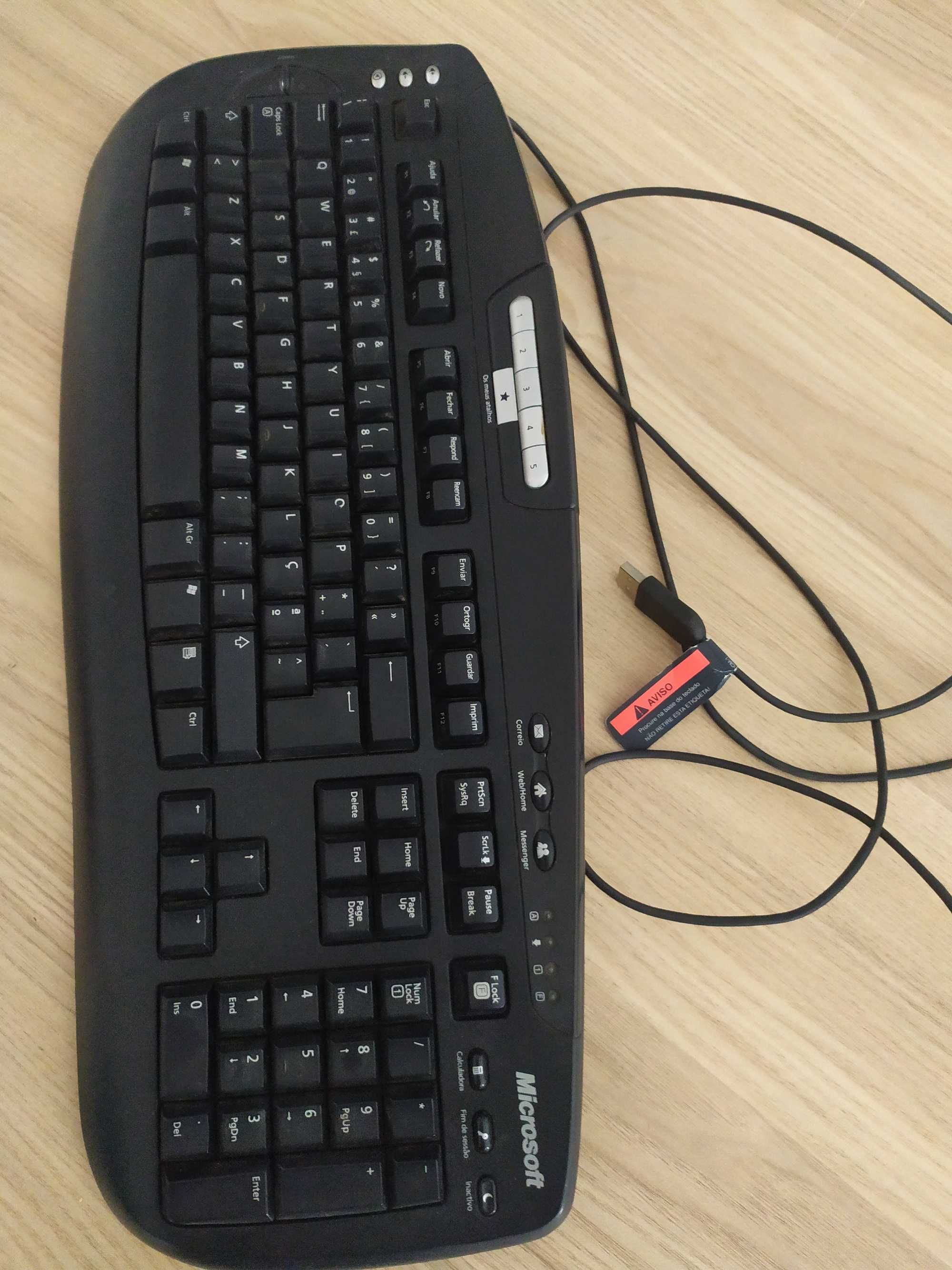 Teclado MICROSOFT  (USB - Idioma Português - Teclado Numérico)