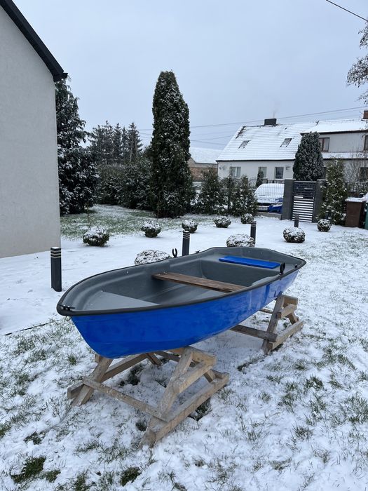 Lodka wedkarska rekreacyjna łódka łódź lodzie lodki wedkarskie