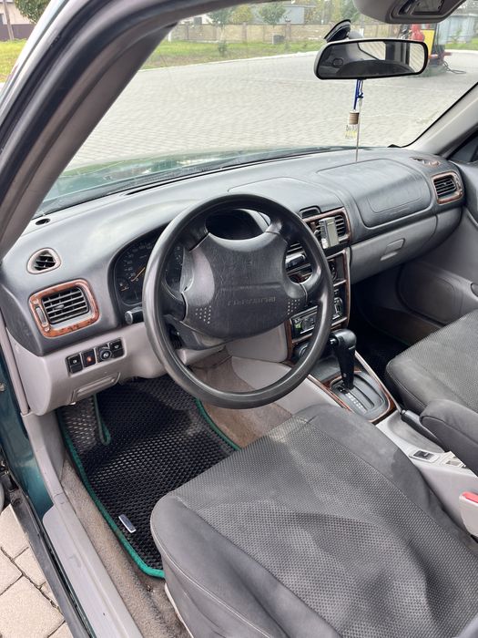 Subaru Forester 2.0 4 wd в хорошому стані