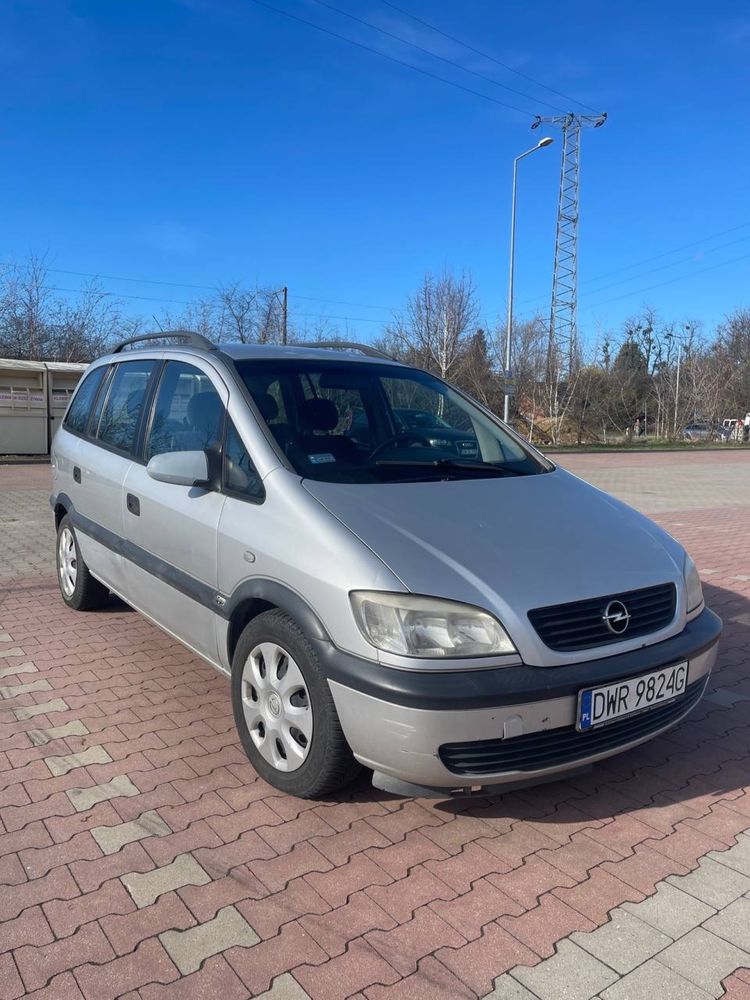 Opel Zafira 2002 7os