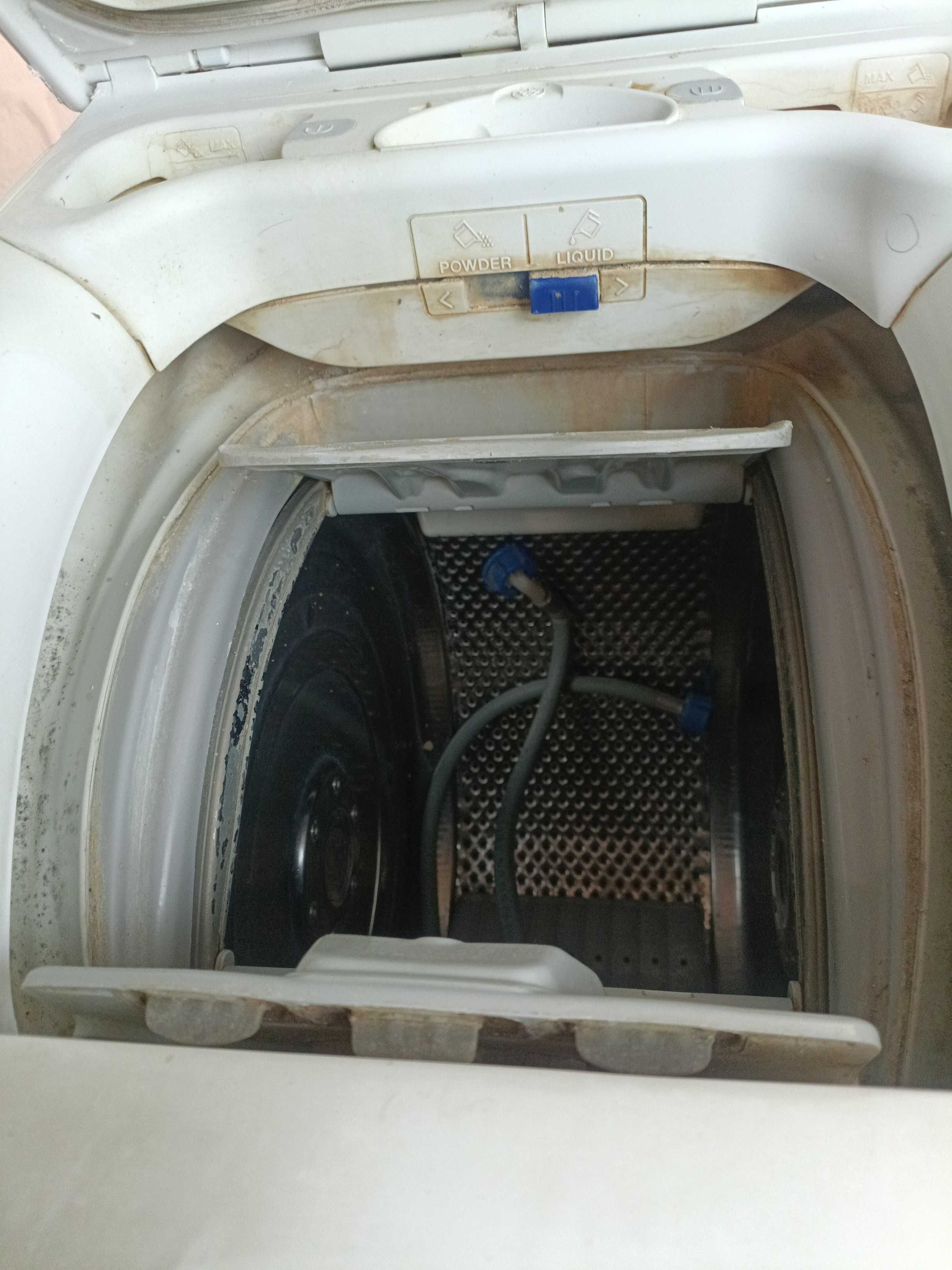 Electrolux ewt1366hdw пральна машина вертикальна, 6кг
Під ремонт