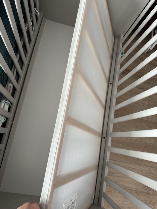 Łózeczko niemowlęce dziecięce gonnat  60x120 cm ikea szare z materacem