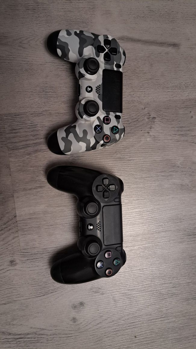Ps4 1TB 2 pady 2 gry (minecraft,Fifa 23) plus zasilacz