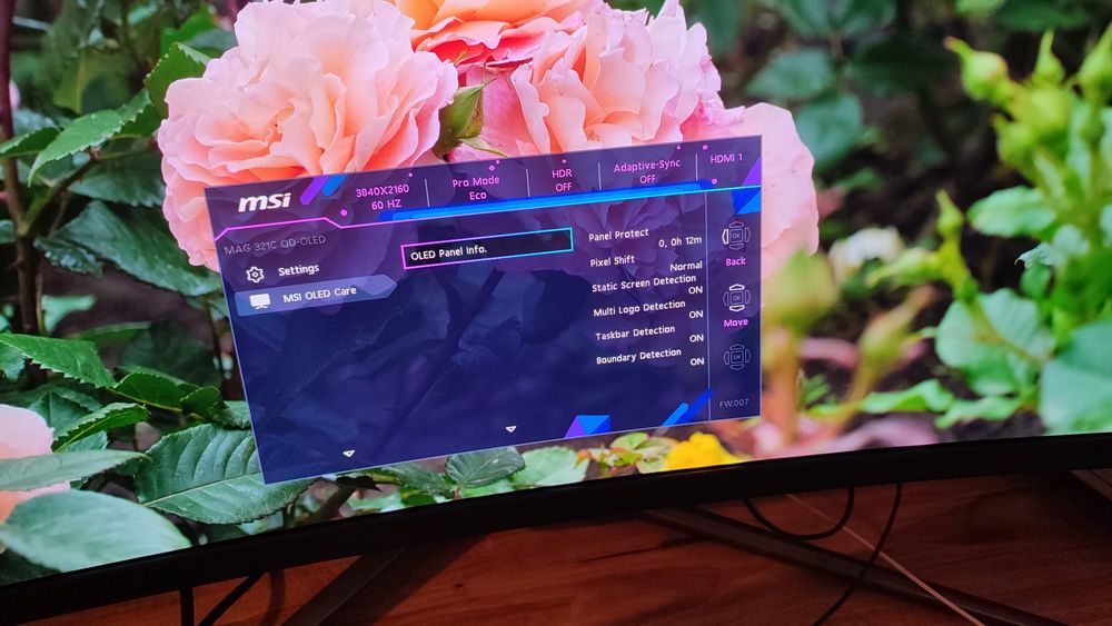 MSI MAG 321CUP QD-OLED 32" Curved 4K Gaming монітор Monitor