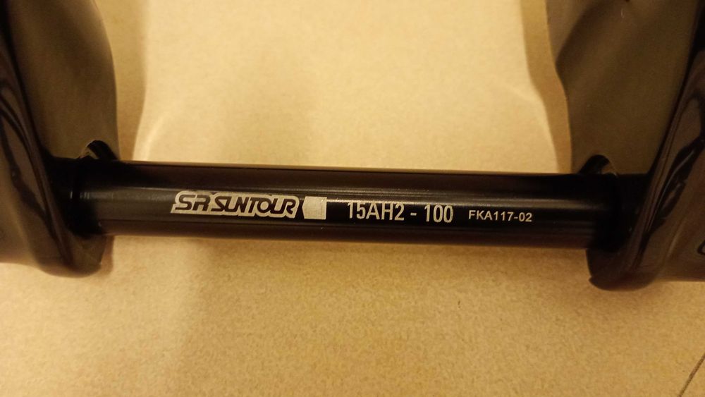 Suntour XCM32 27,5 15x100mm Amortyzator Rowerowy