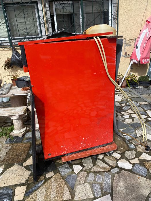 Cadeira a gasóleo usada facody