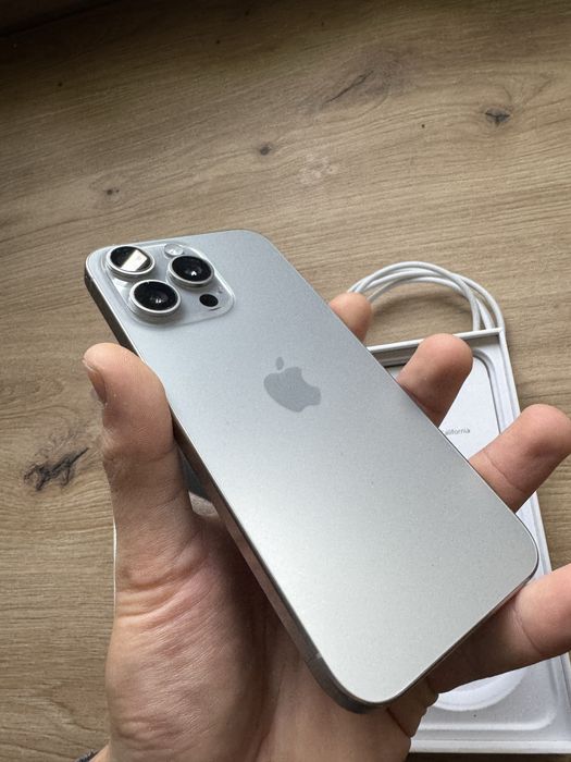 iPhone 15 Pro Max Natural Titanium o pojemnosci 256gb 85% kondycji bat